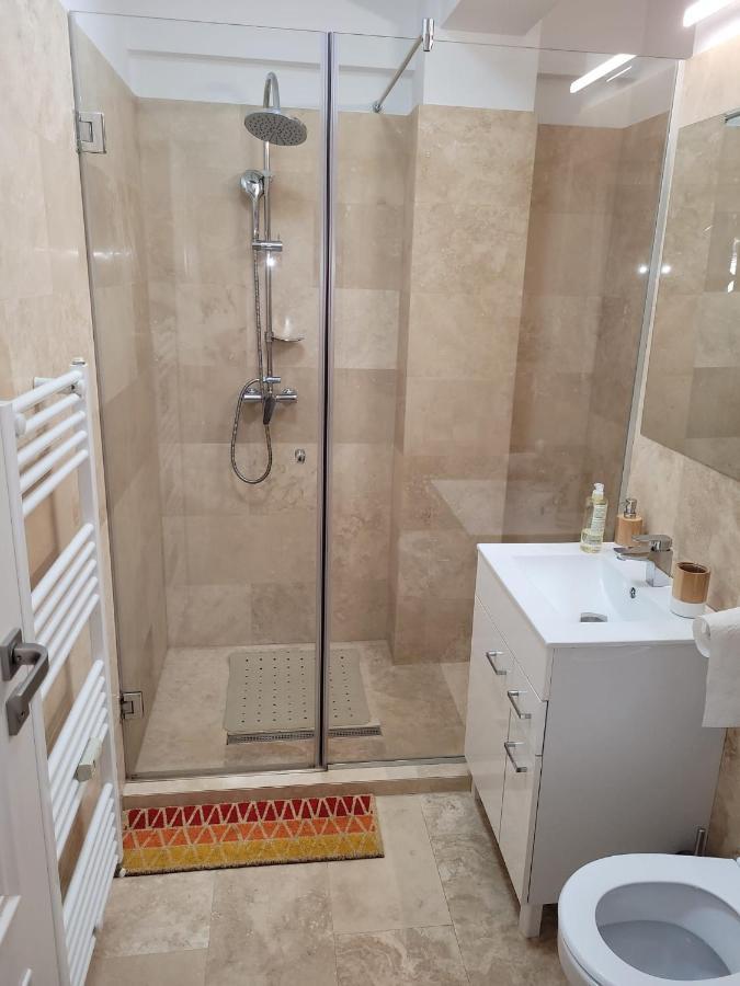 Lovely Apartment Near City Center Cluj-Napoca Exterior foto