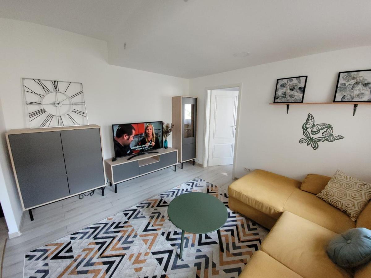 Lovely Apartment Near City Center Cluj-Napoca Exterior foto